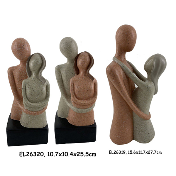 5Abstract Family Figurines (3)